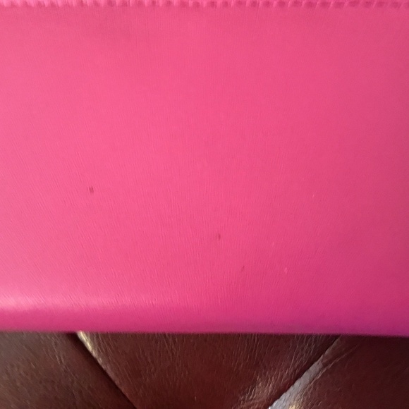 Baby Phat Zippered Wallet - Picture 4 of 16